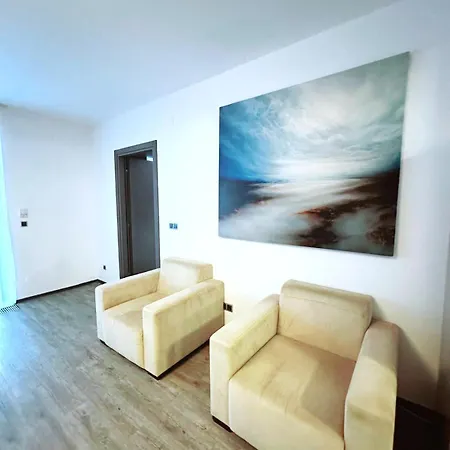 Mountain View Homes Apartment *